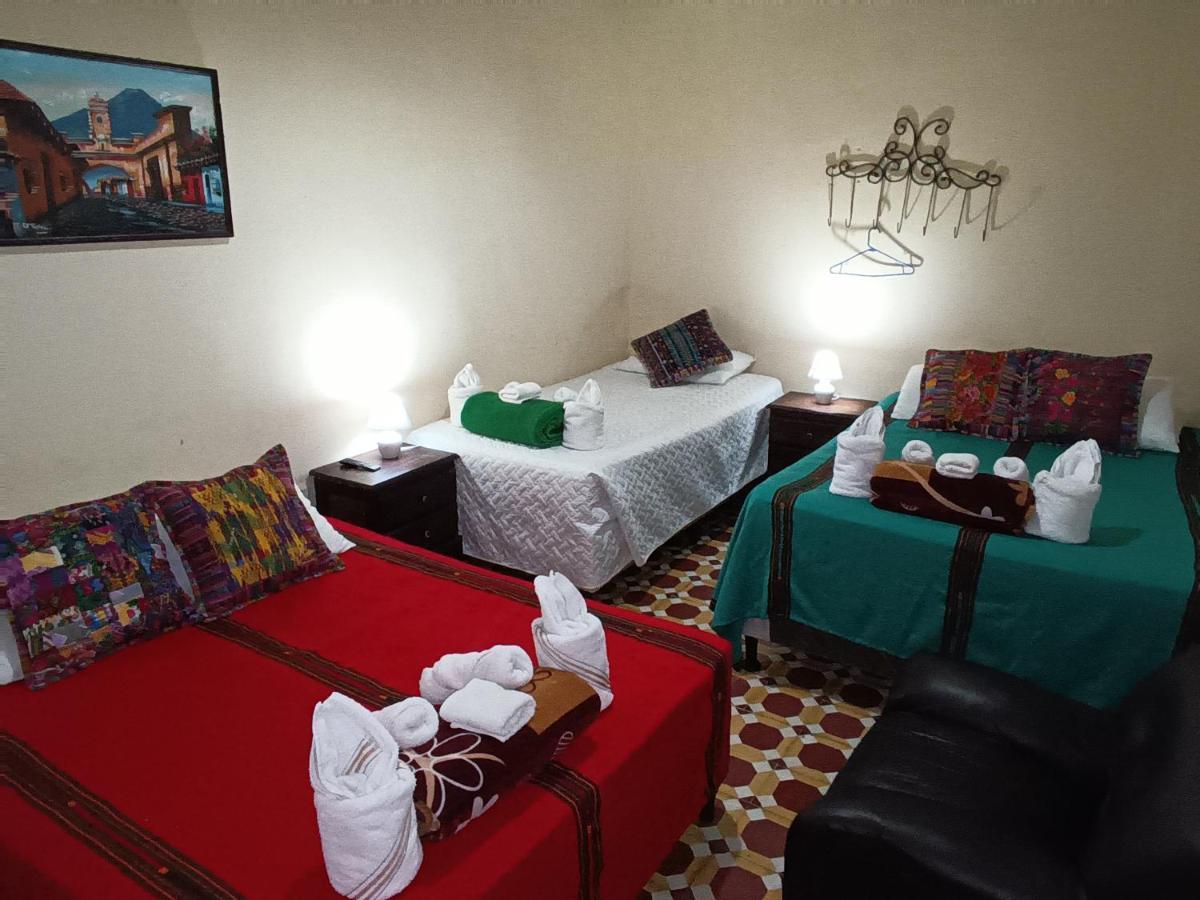 Hostal La Paz 危地马拉安地瓜 外观 照片